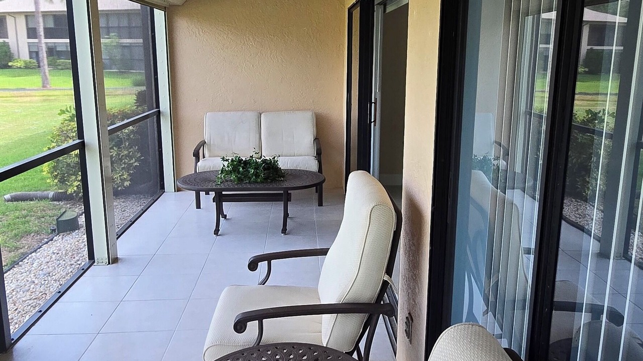 Photo of Patio Balcony in Lely Golf Estates