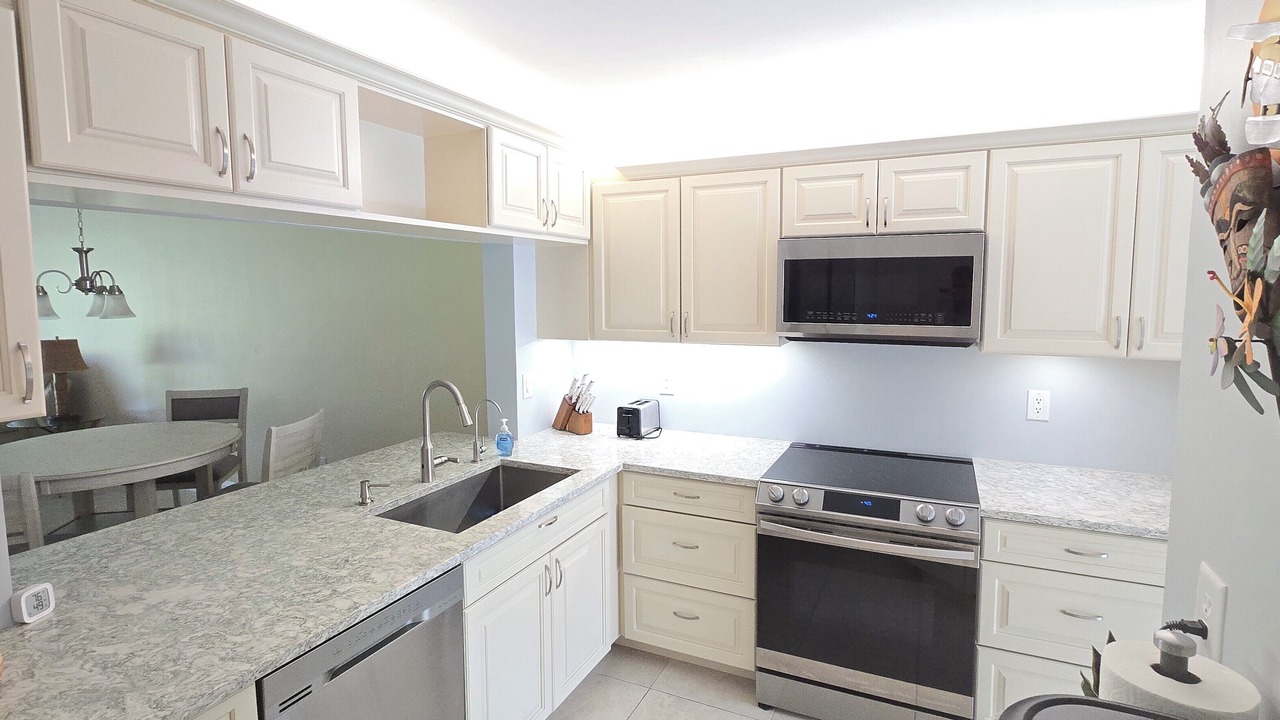 Photo of Kitchen in Lely Golf Estates