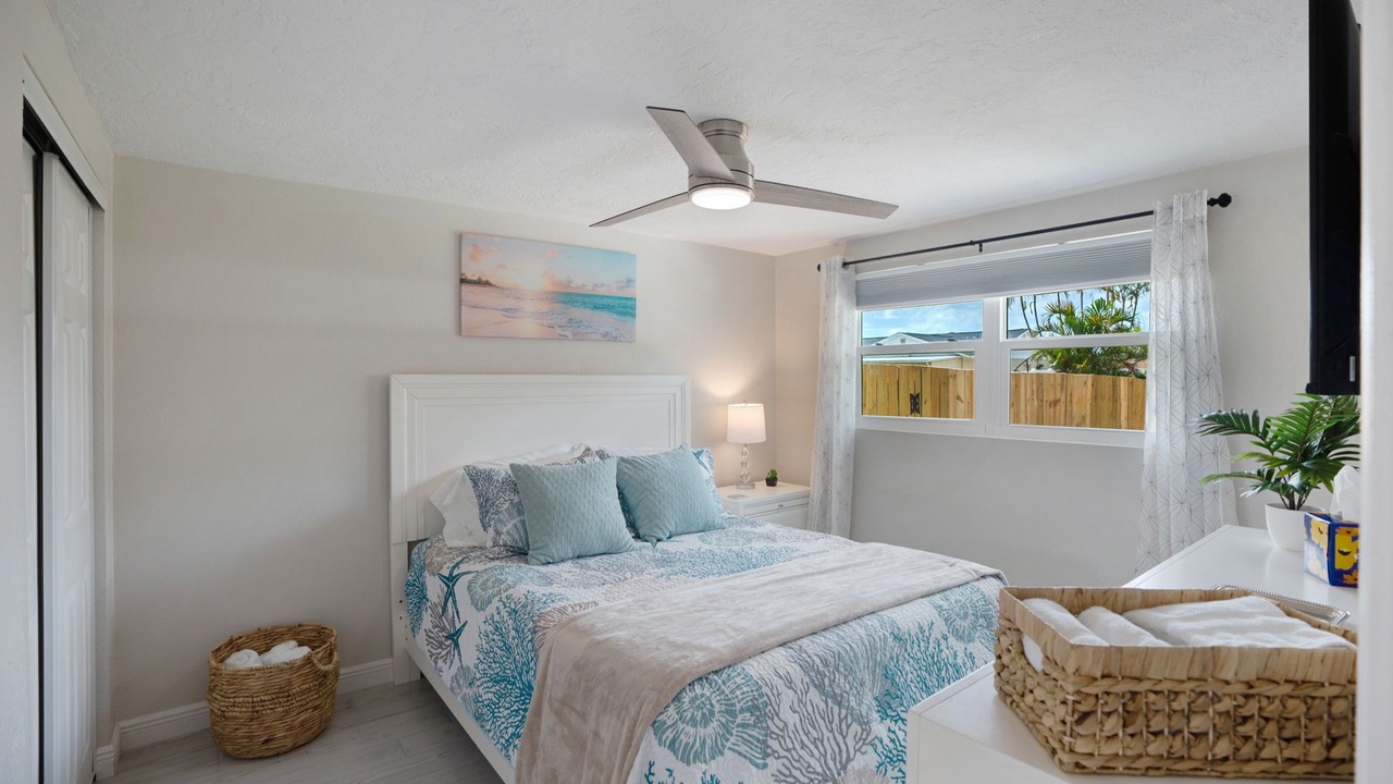 Photo of Bedroom in Bayshore Gardens