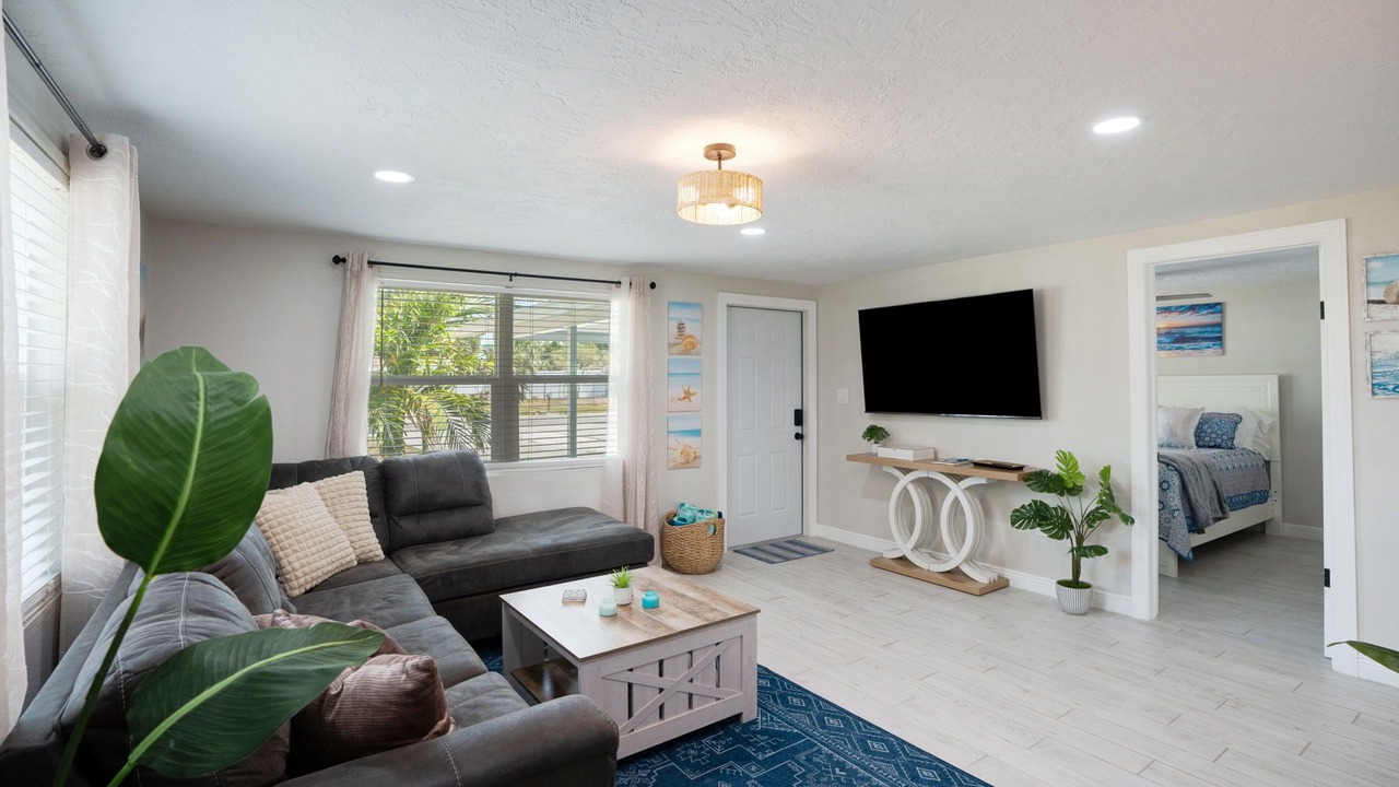 Photo of Livingroom in Bayshore Gardens