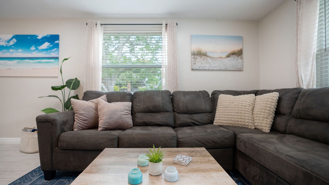 Photo of Livingroom in Bayshore Gardens