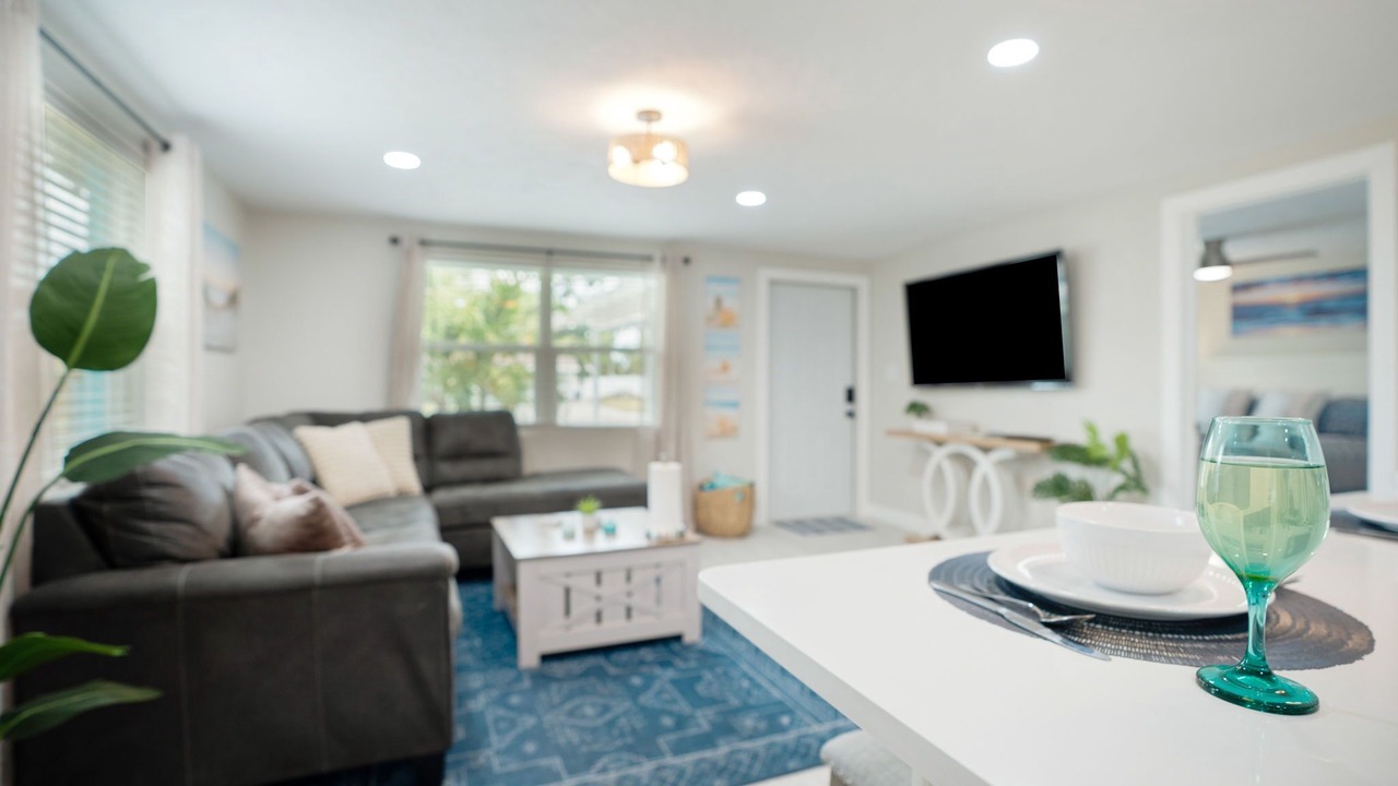 Photo of Livingroom in Bayshore Gardens