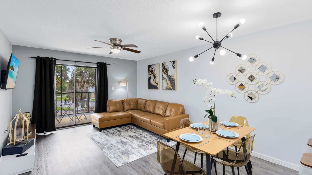 Photo of Livingroom in Titusville
