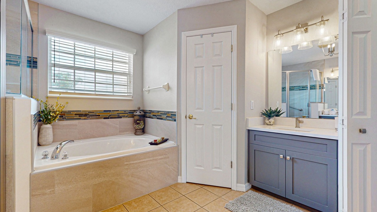 Photo of Bathroom in Highgate Park