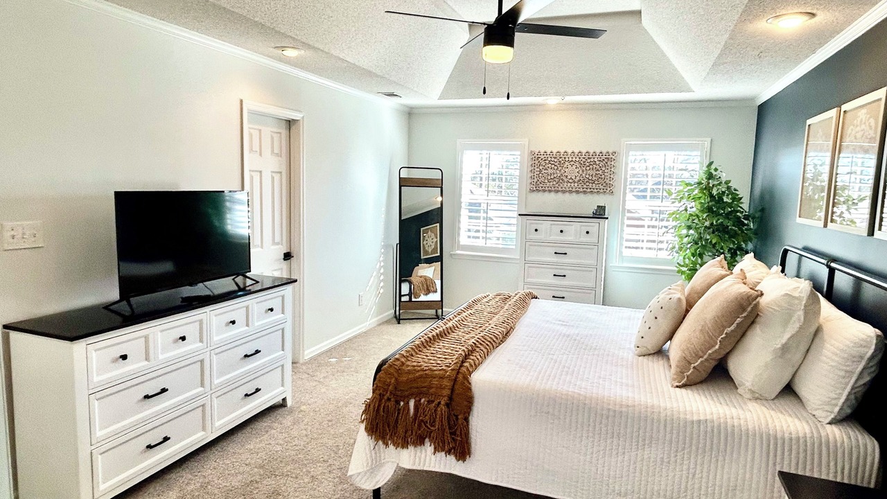 Photo of Bedroom in Evans