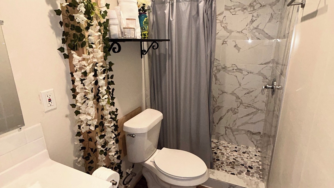 Photo of Bathroom in East Tampa