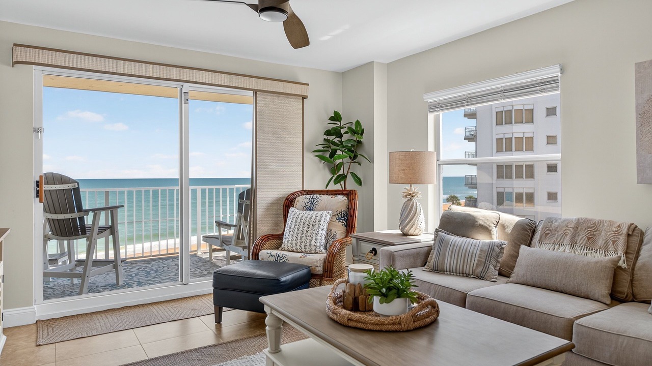 Photo of Livingroom in Seawinds Condo