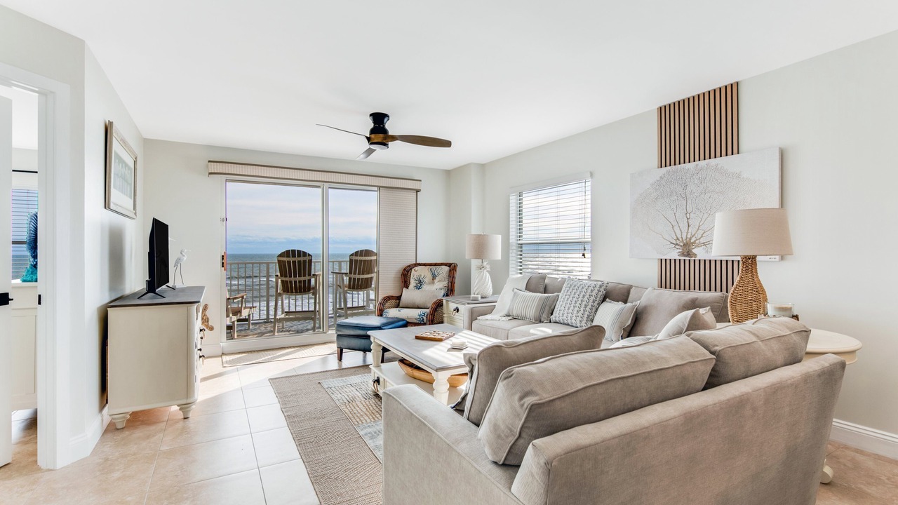 Photo of Livingroom in Seawinds Condo