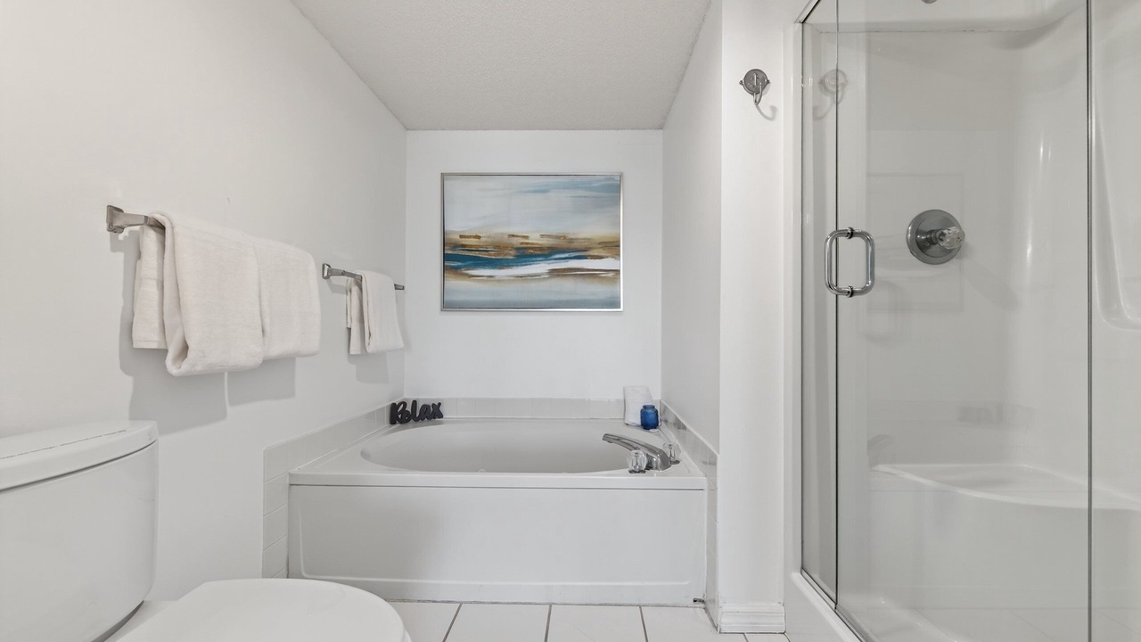 Photo of Bathroom in Seawinds Condo