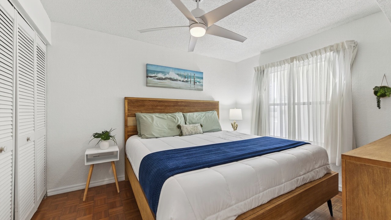 Photo of Bedroom in Seawinds Condo