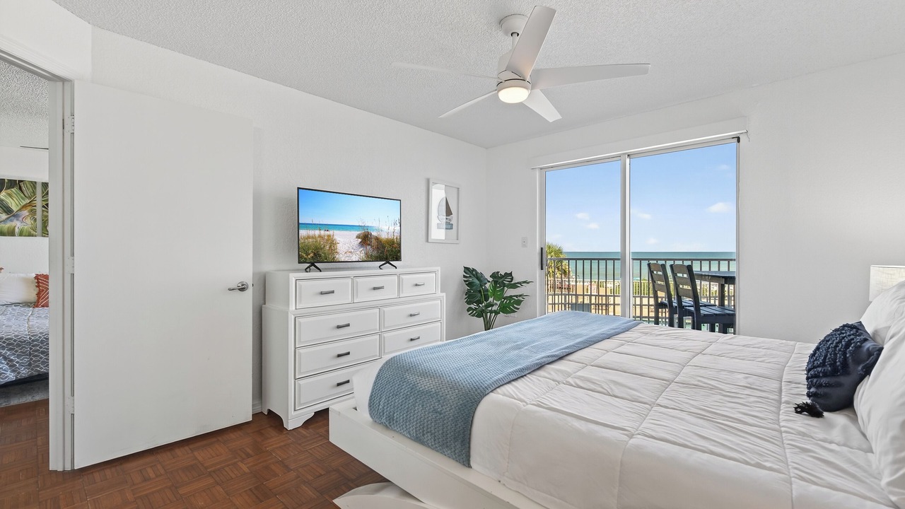 Photo of Bedroom in Seawinds Condo