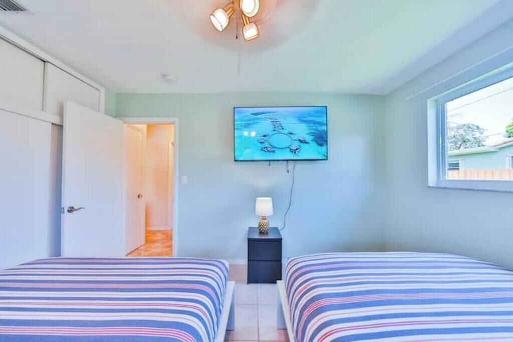 Photo of Bedroom in Hollywood Hills