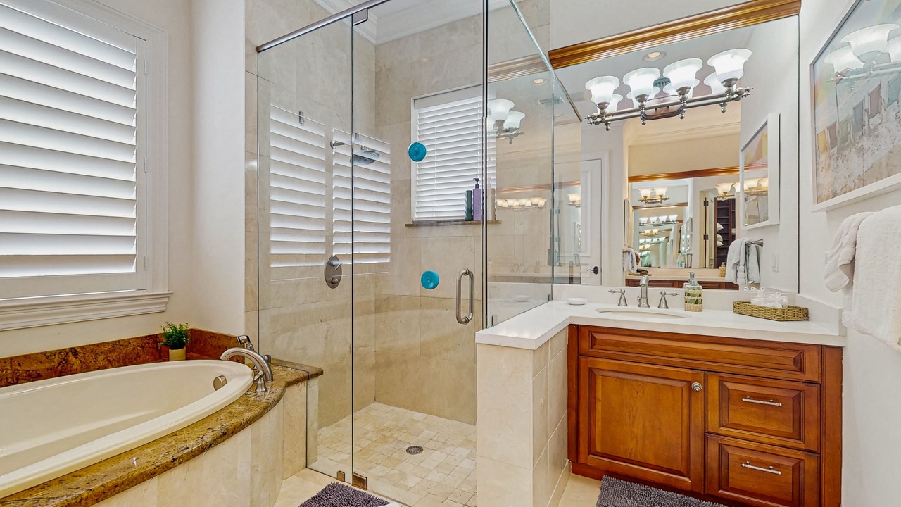 Photo of Bathroom in Ocean Ridge