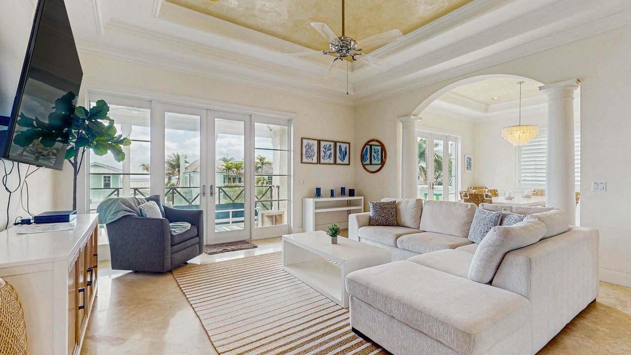 Photo of Livingroom in Ocean Ridge