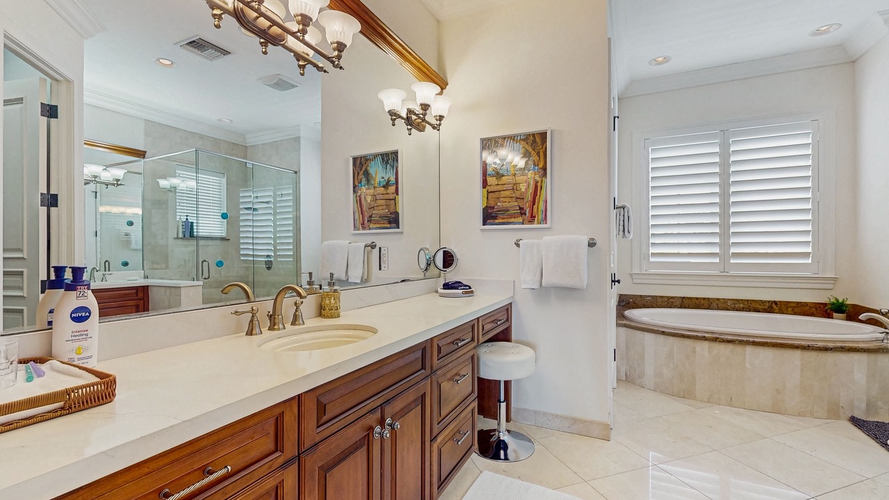 Photo of Bathroom in Ocean Ridge