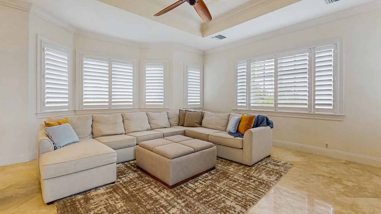 Photo of Livingroom in Ocean Ridge