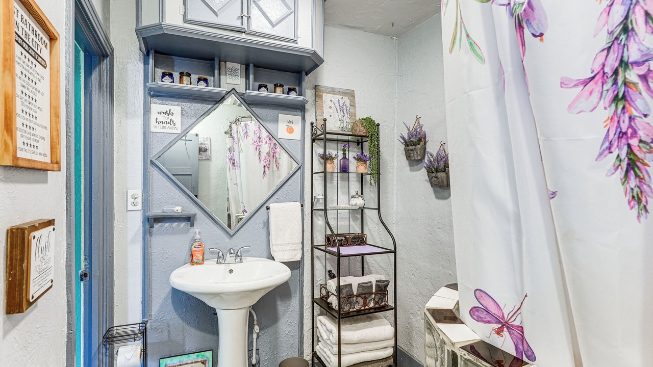 Photo of Bathroom in Lutz