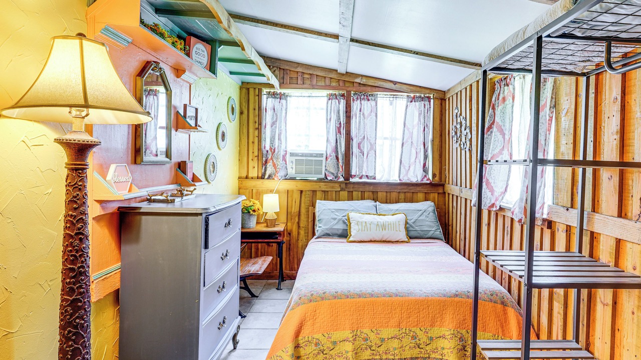 Photo of Bedroom in Lutz