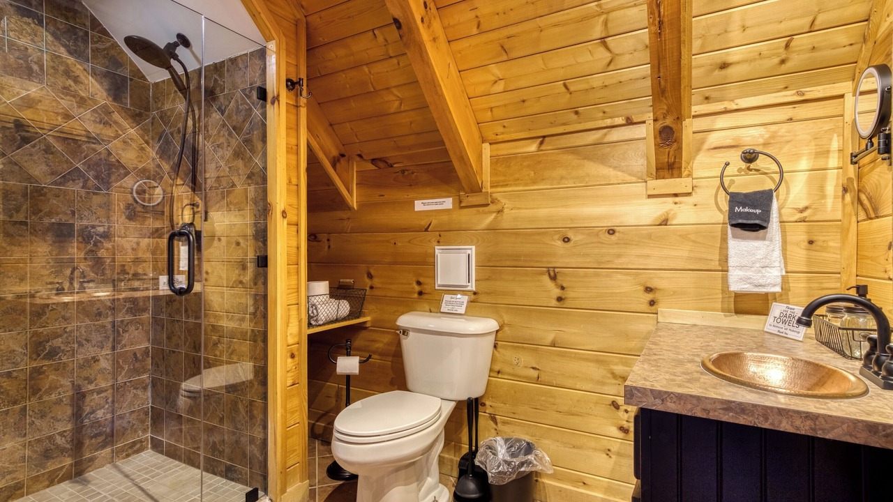 Photo of Bathroom in Smoky Mountains