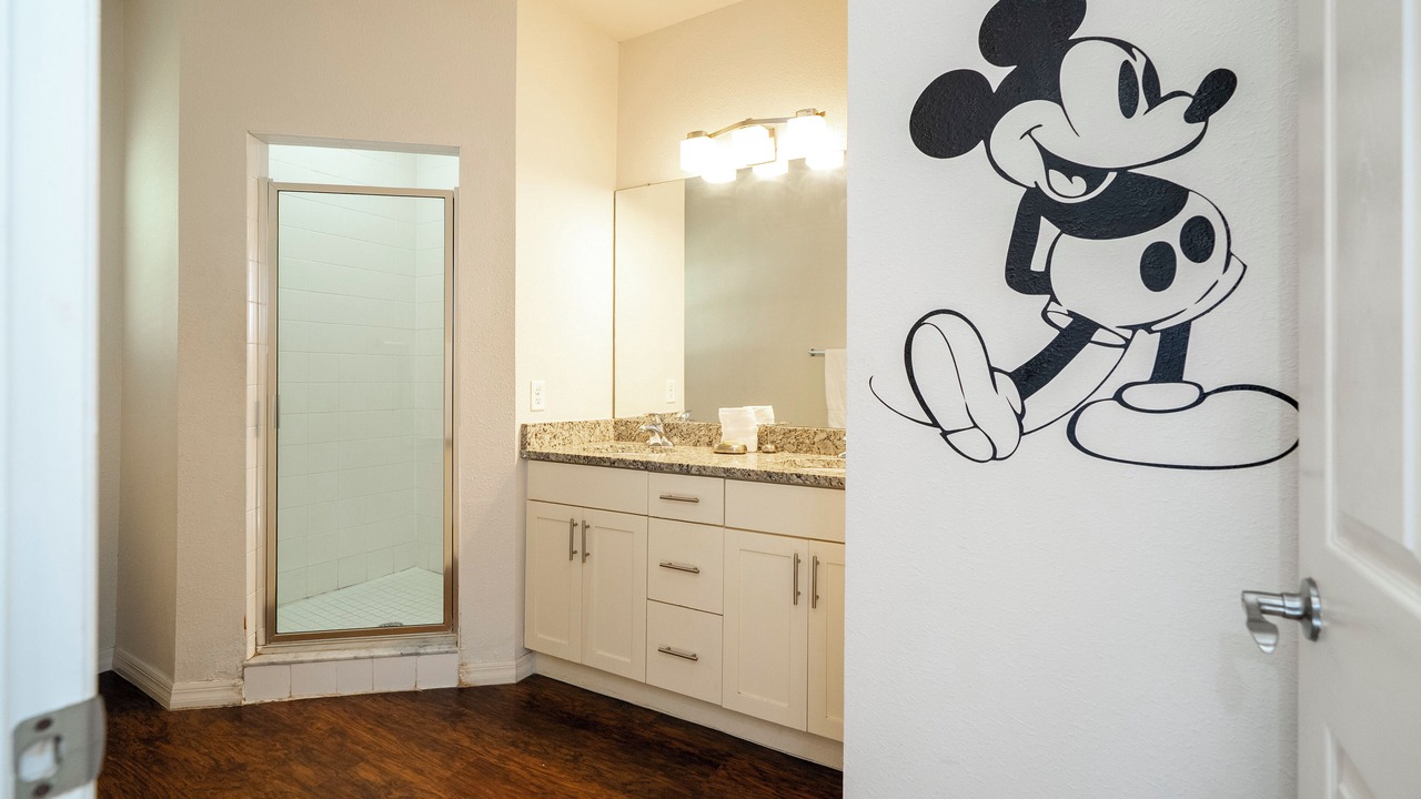 Photo of Bathroom in Bay Lake