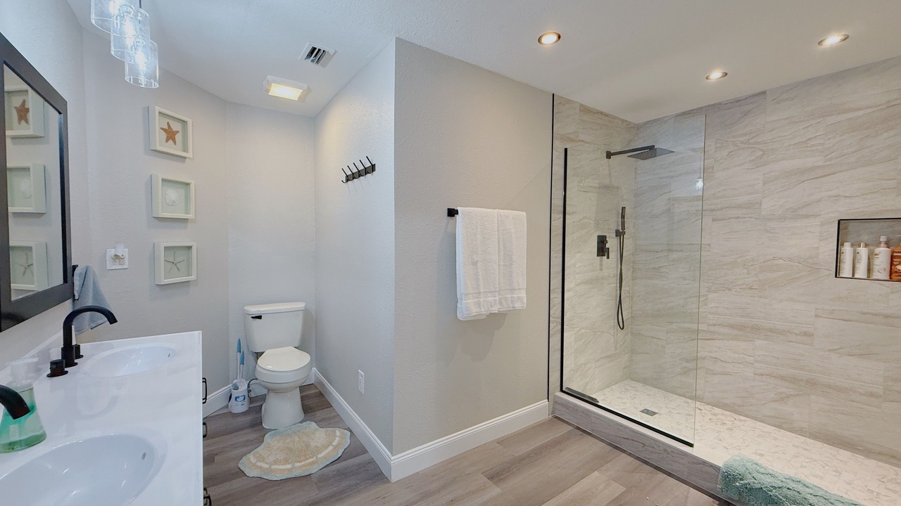 Photo of Bathroom in South Daytona