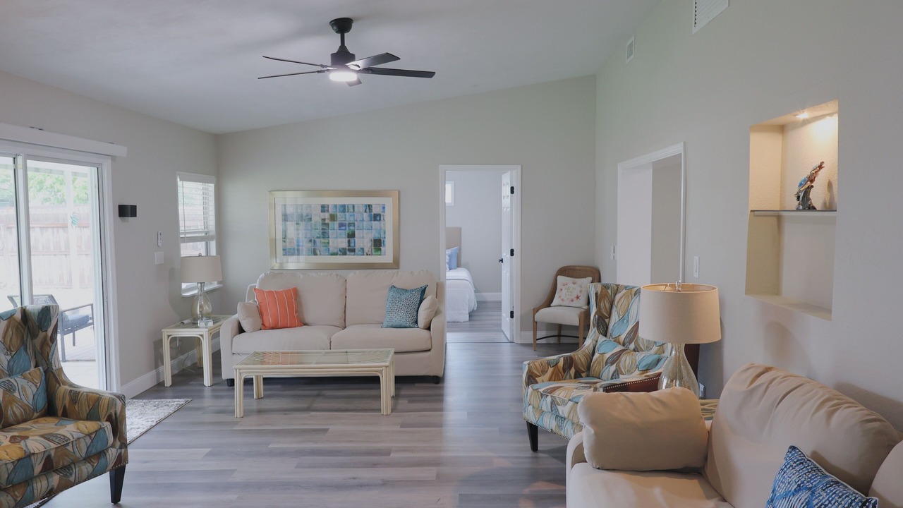 Photo of Livingroom in South Daytona