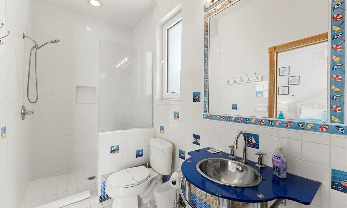 Photo of Bathroom in Marineland Acres
