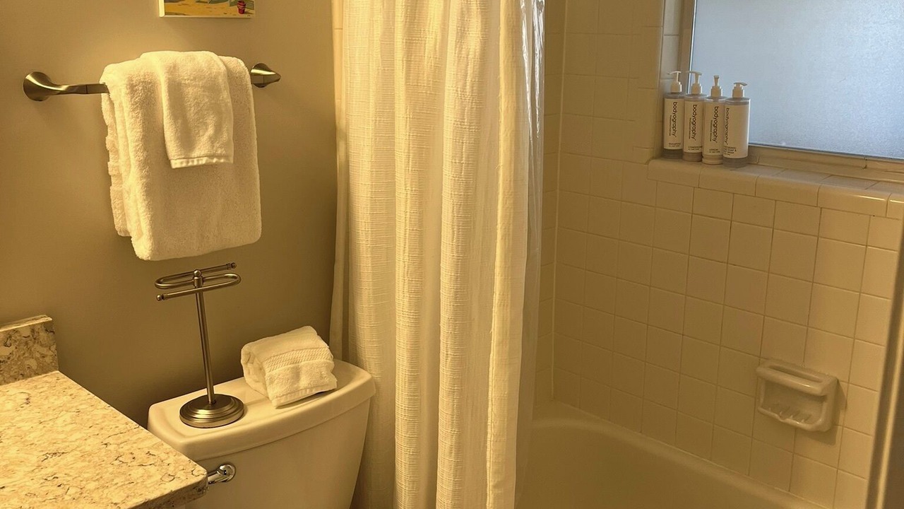 Photo of Bathroom in Amelia City