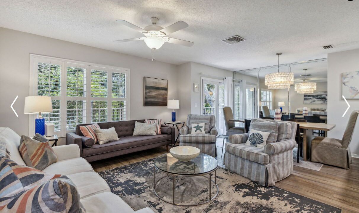 Photo of Livingroom in Amelia City