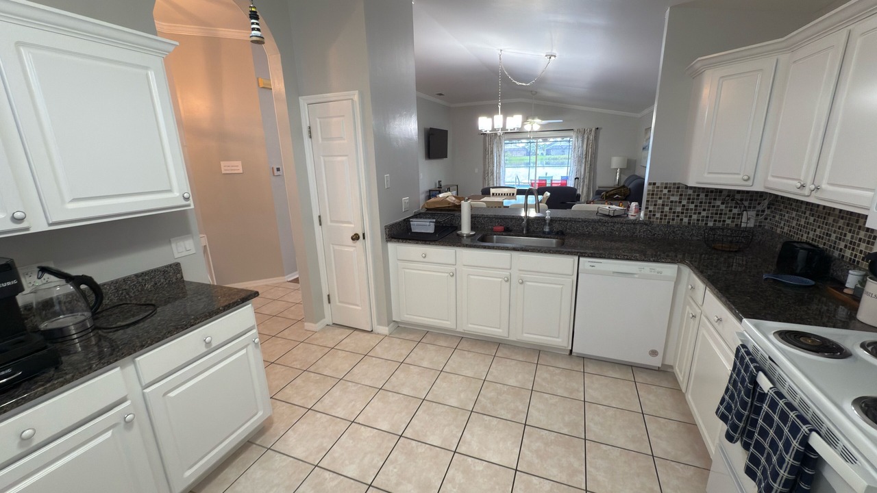 Photo of Kitchen in Beachwalk Isles