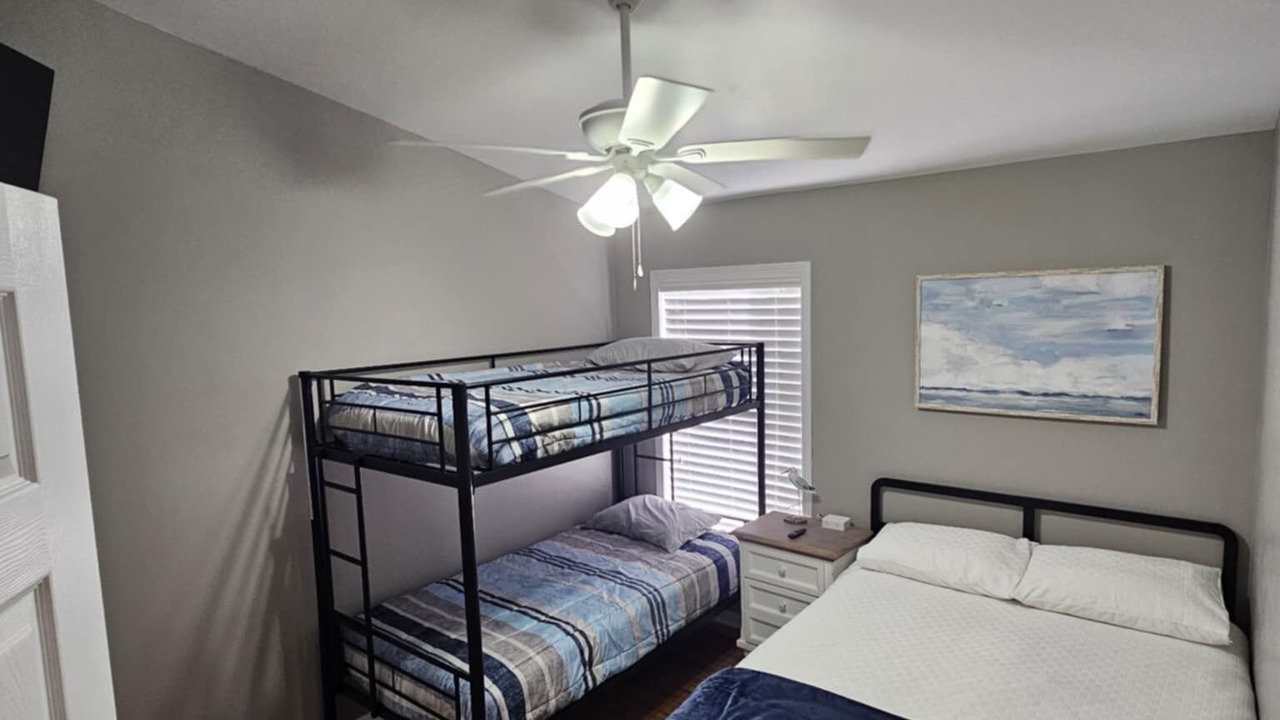 Photo of Bedroom in Beachwalk Isles