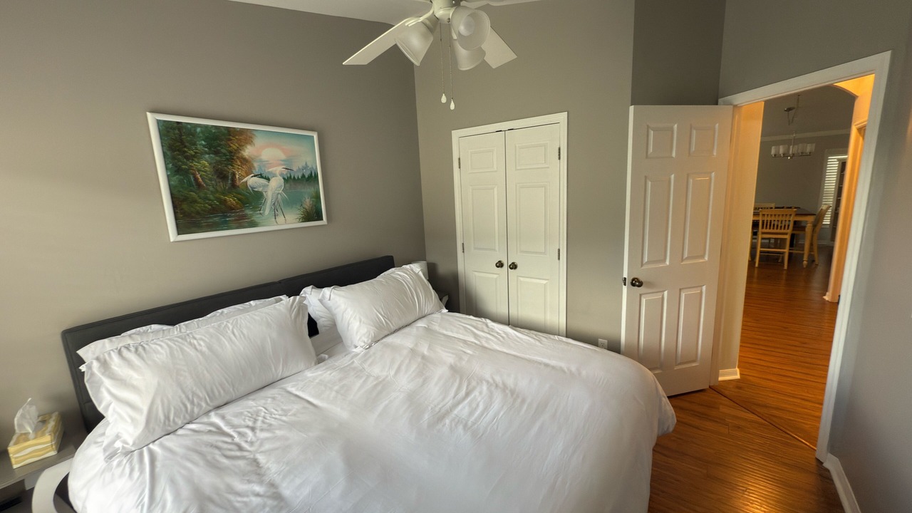 Photo of Bedroom in Beachwalk Isles