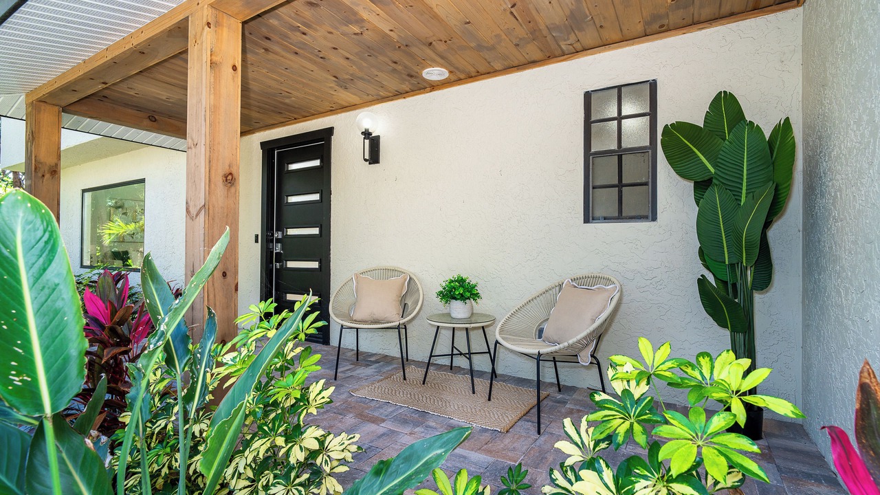 Photo of Patio Balcony in Laurel