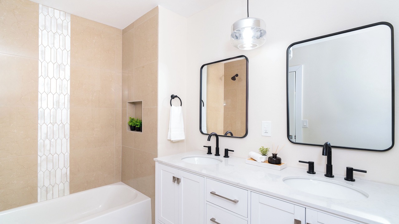 Photo of Bathroom in Laurel