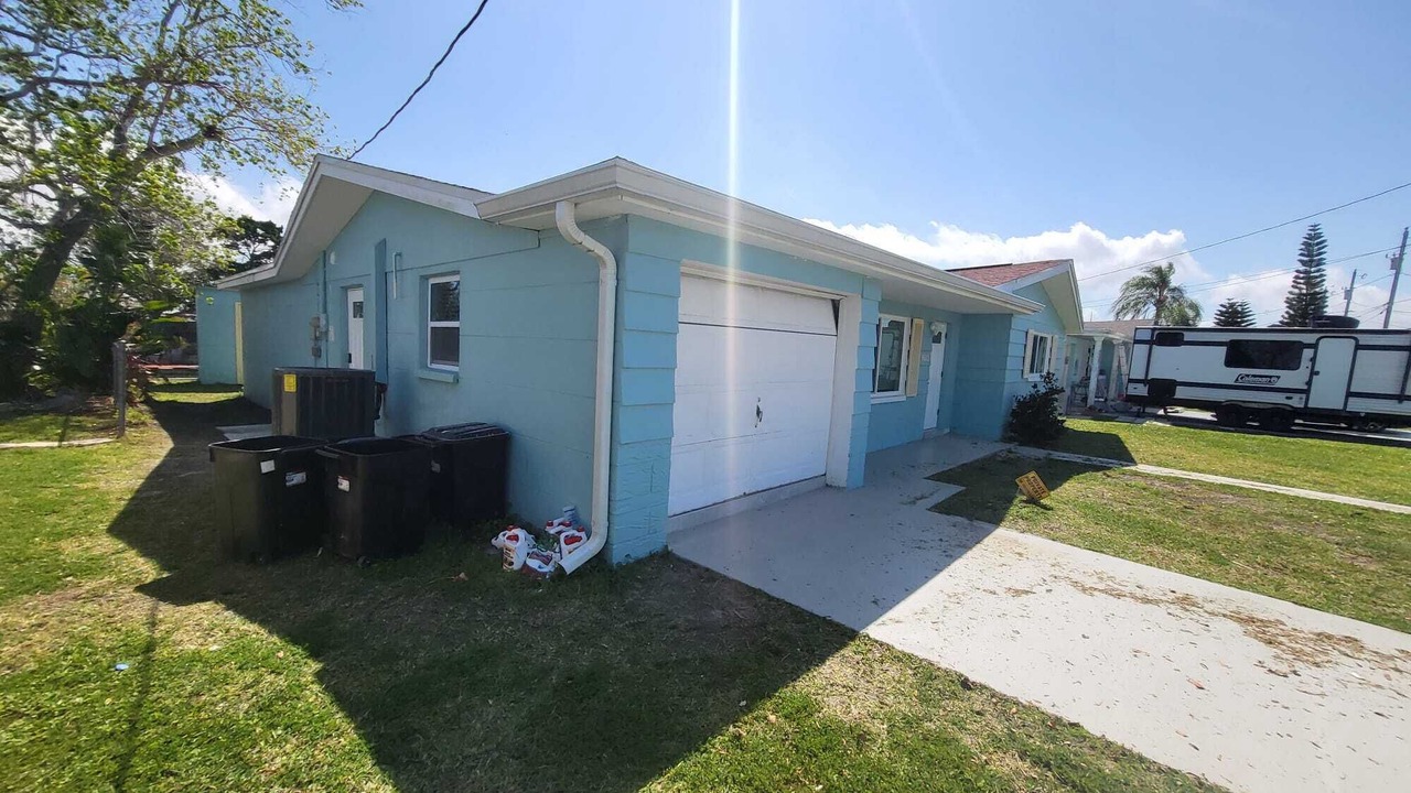 Photo of Outdoor in Hudson Beach Estates