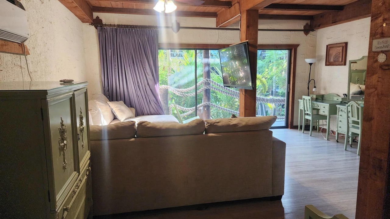 Photo of Livingroom in Historic Seaport