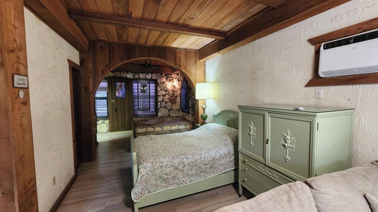 Photo of Bedroom in Historic Seaport