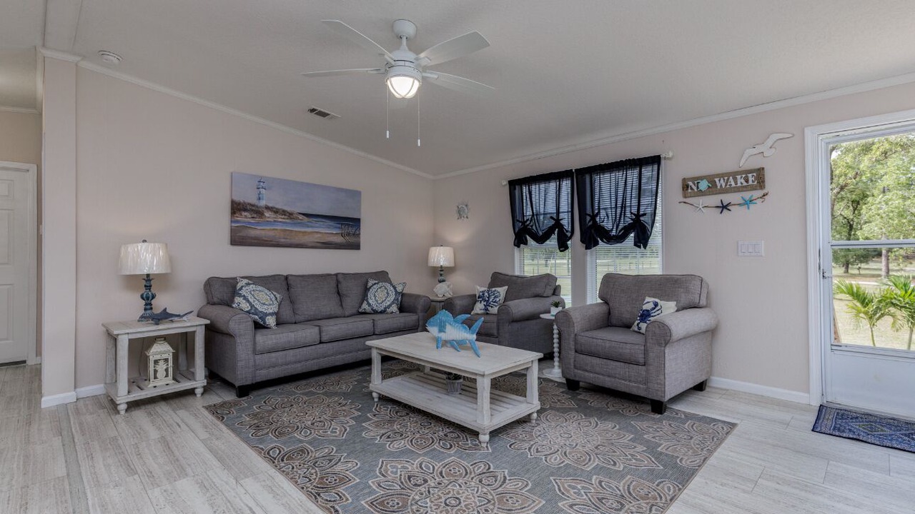 Photo of Livingroom in Citrus Springs