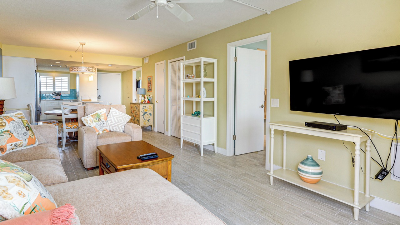 Photo of Livingroom in Hudson