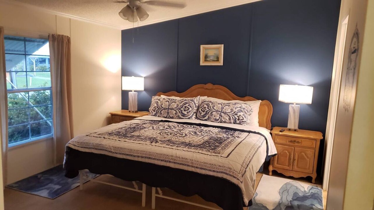 Photo of Bedroom in Taylor Creek