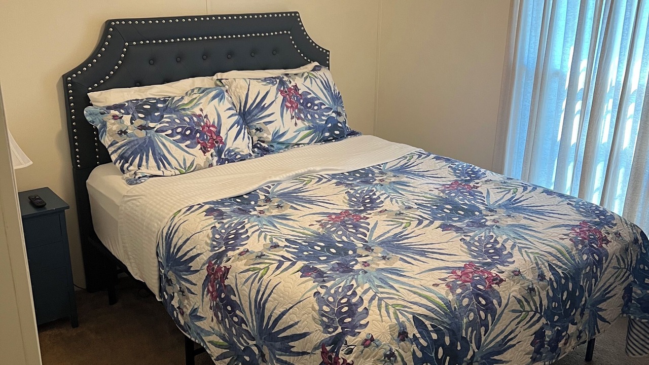 Photo of Bedroom in Taylor Creek