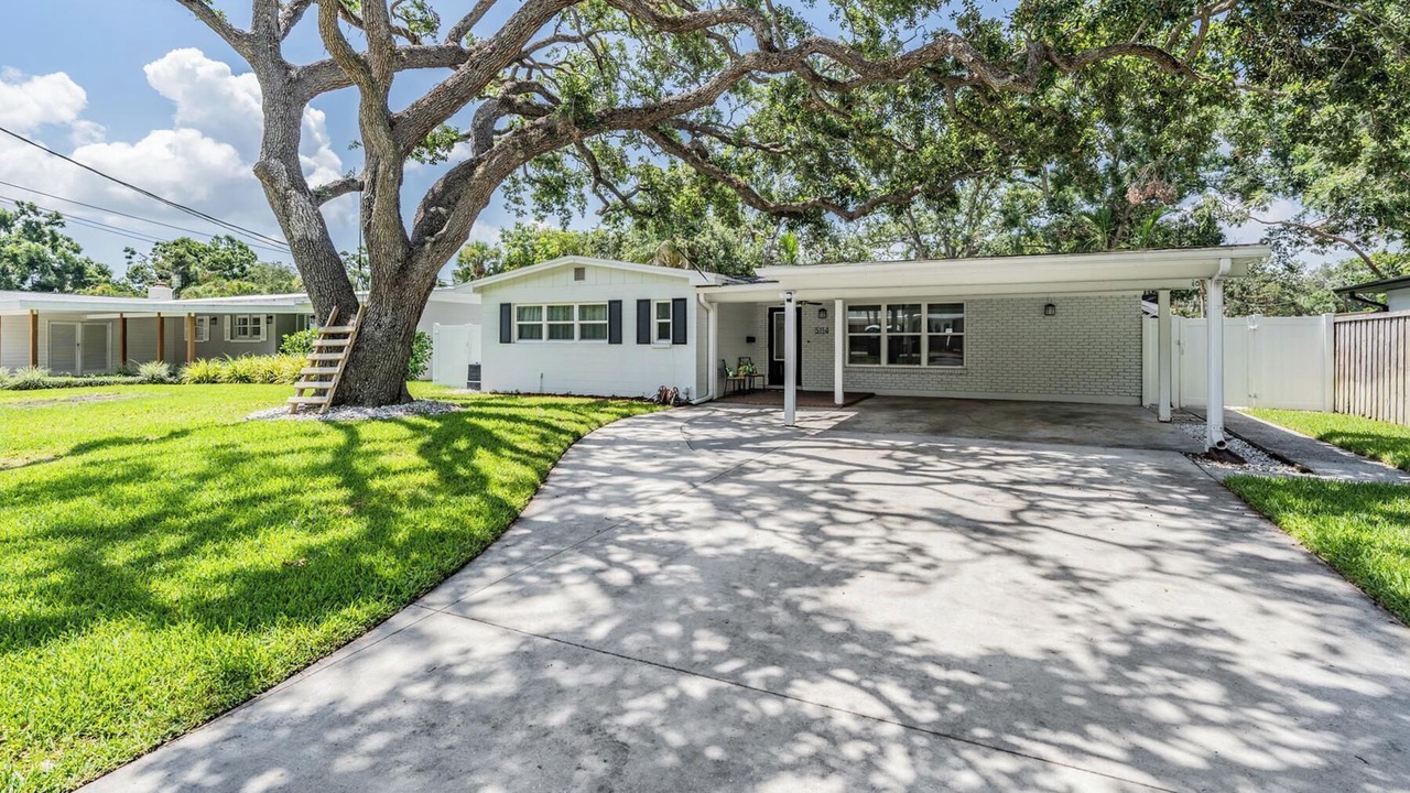 Photo of Outdoor in Beach Park