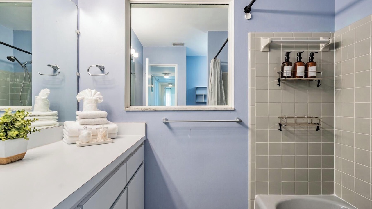 Photo of Bathroom in Beach Park