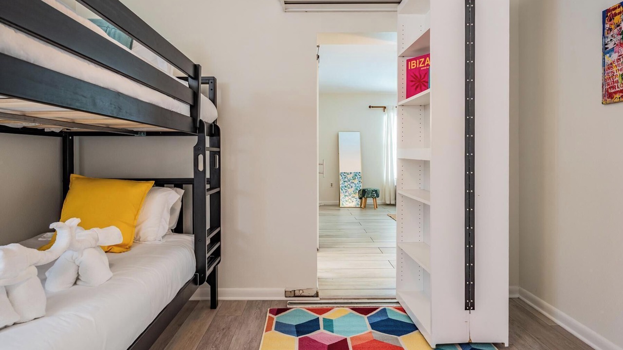 Photo of Bedroom in Beach Park