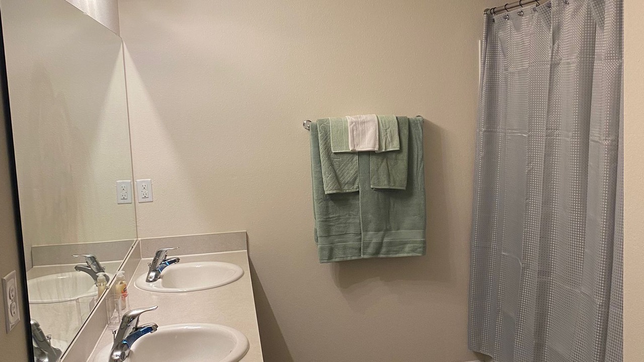 Photo of Bathroom in Biscayne