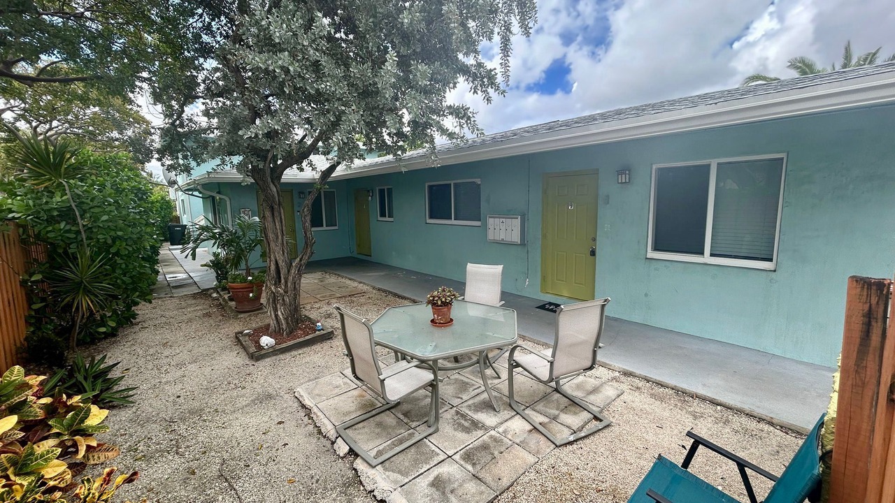 Photo of Patio Balcony in Lauderdale-by-the-Sea