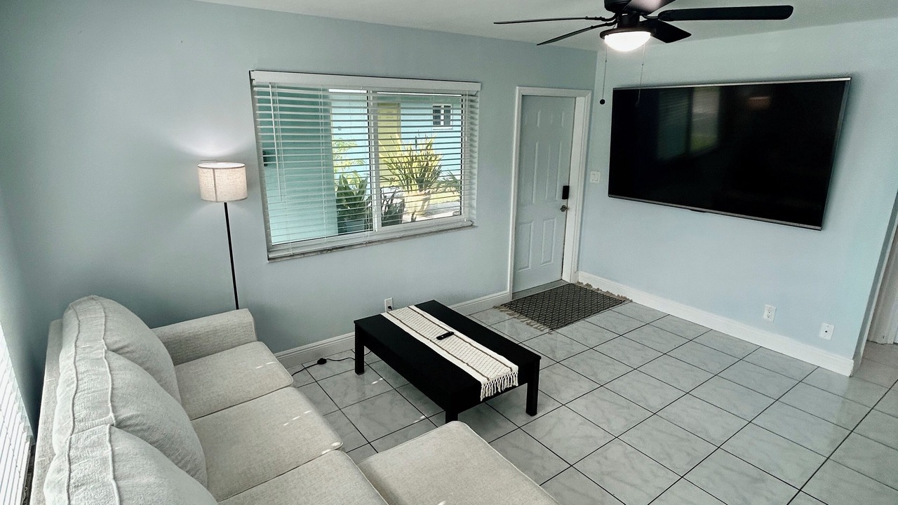 Photo of Livingroom in Lauderdale-by-the-Sea