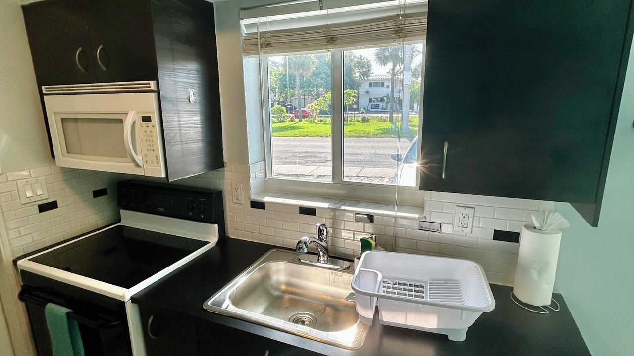 Photo of Kitchen in Lauderdale-by-the-Sea