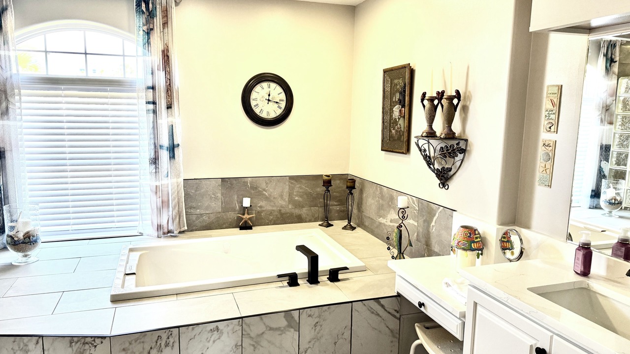 Photo of Bathroom in Painters Hill