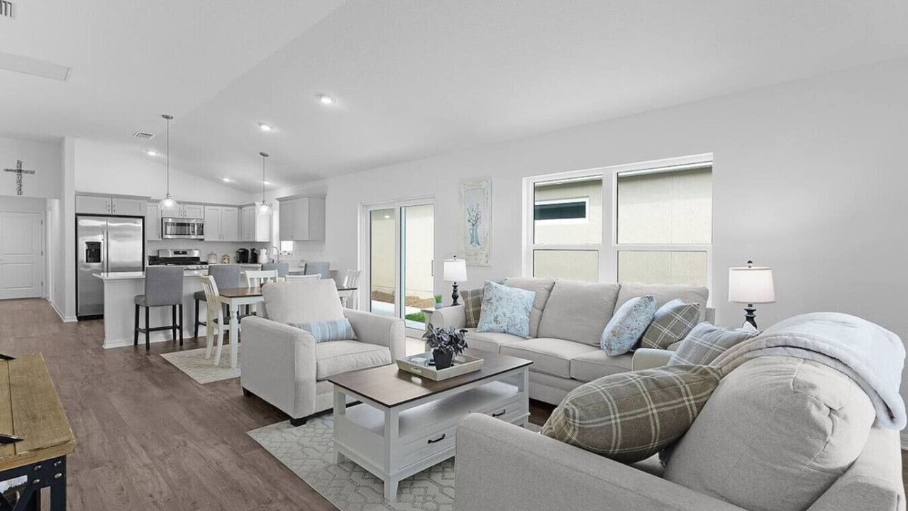Photo of Livingroom in Sumter County
